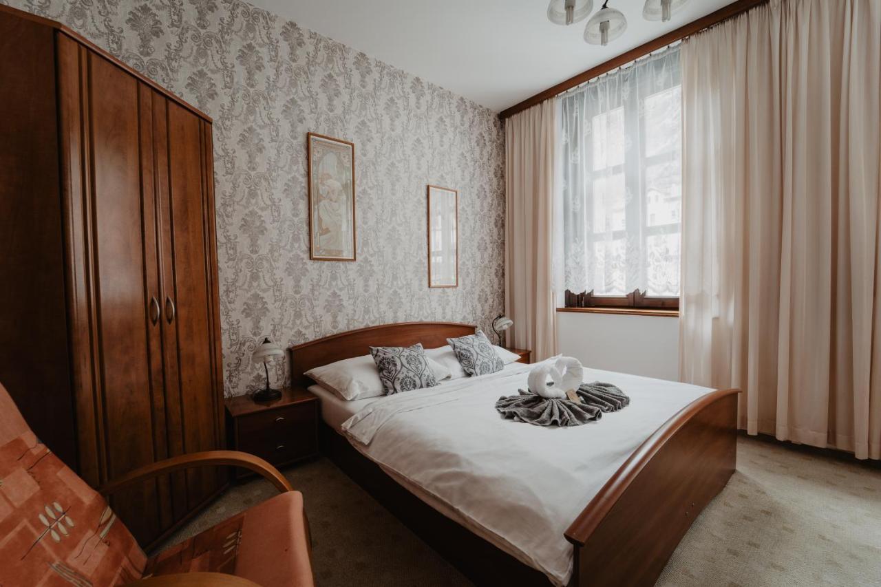 Hotel U Lipy 흐렌스코 외부 사진